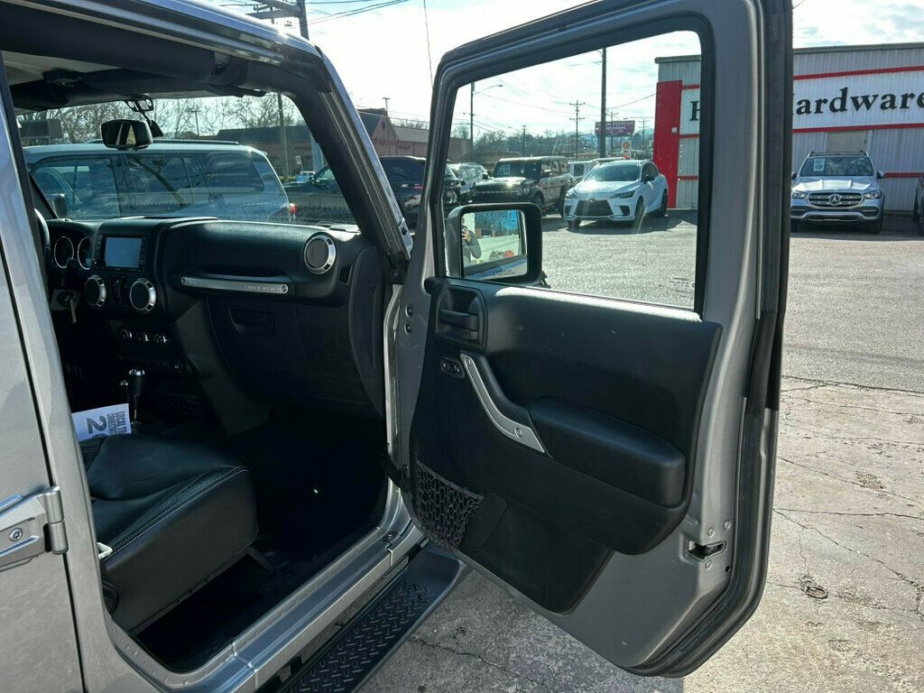 2017 Jeep Wrangler Unlimited LocalTrade/Sahara/4WD/ConnectivityGroup/TrailerTowGroup - 22956673 - 19