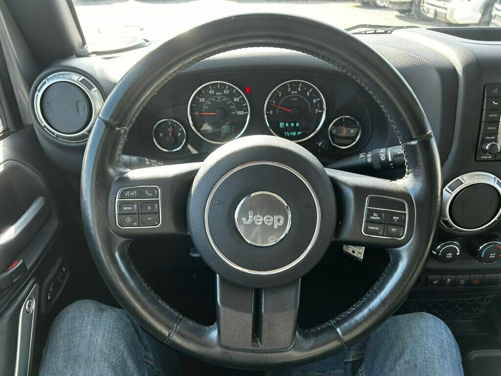 2017 Jeep Wrangler Unlimited LocalTrade/Sahara/4WD/ConnectivityGroup/TrailerTowGroup - 22956673 - 23
