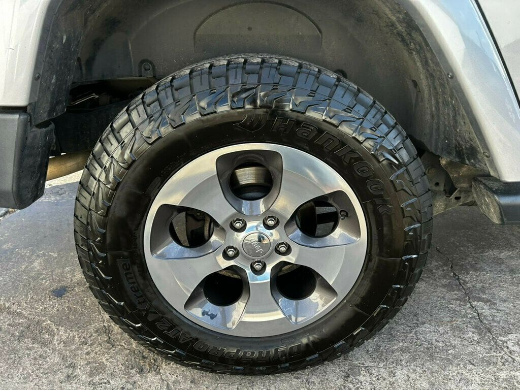 2017 Jeep Wrangler Unlimited LocalTrade/Sahara/4WD/ConnectivityGroup/TrailerTowGroup - 22956673 - 29