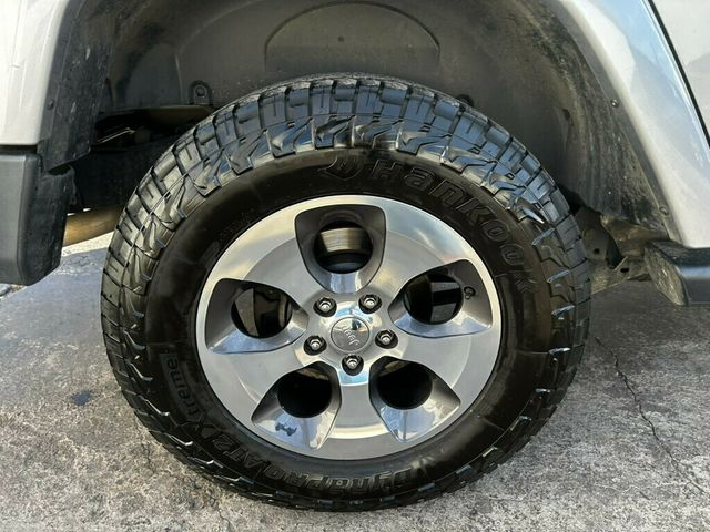 2017 Jeep Wrangler Unlimited LocalTrade/Sahara/4WD/ConnectivityGroup/TrailerTowGroup - 22956673 - 29