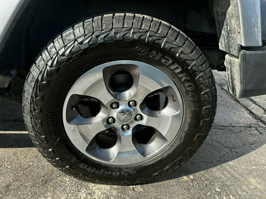 2017 Jeep Wrangler Unlimited LocalTrade/Sahara/4WD/ConnectivityGroup/TrailerTowGroup - 22956673 - 30