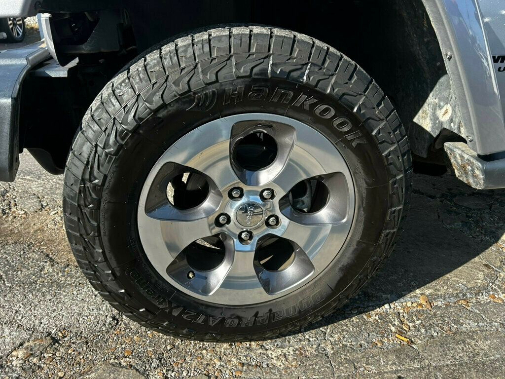 2017 Jeep Wrangler Unlimited LocalTrade/Sahara/4WD/ConnectivityGroup/TrailerTowGroup - 22956673 - 31