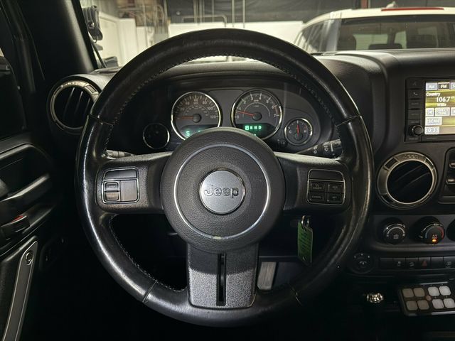2017 Jeep Wrangler Unlimited Local Trade/Sahara Pkg/Quick Order Pkg/SAT Radio/Navigation - 23060831 - 15