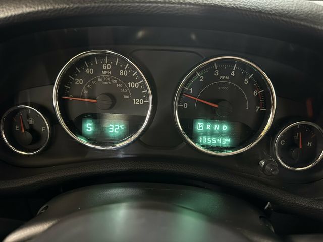2017 Jeep Wrangler Unlimited Local Trade/Sahara Pkg/Quick Order Pkg/SAT Radio/Navigation - 23060831 - 16