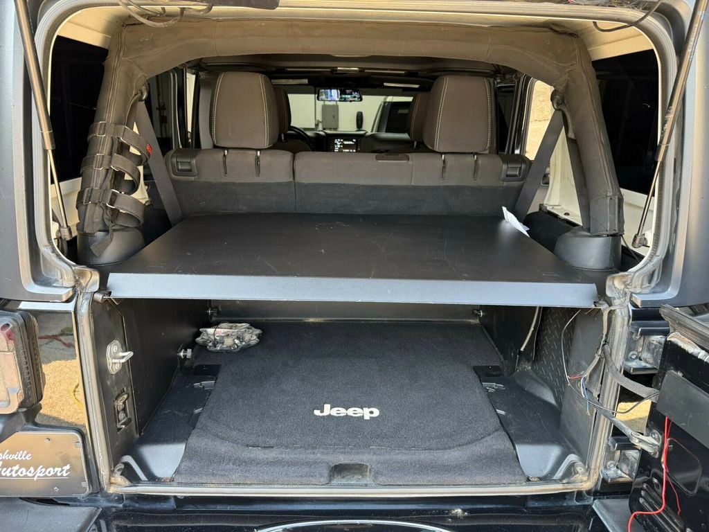 2017 Jeep Wrangler Unlimited Local Trade/Sahara Pkg/Quick Order Pkg/SAT Radio/Navigation - 23060831 - 23