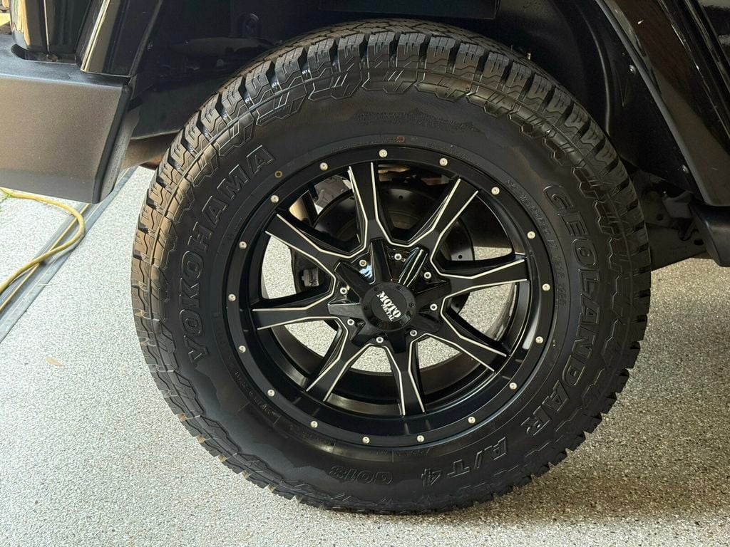 2017 Jeep Wrangler Unlimited Local Trade/Sahara Pkg/Quick Order Pkg/SAT Radio/Navigation - 23060831 - 33