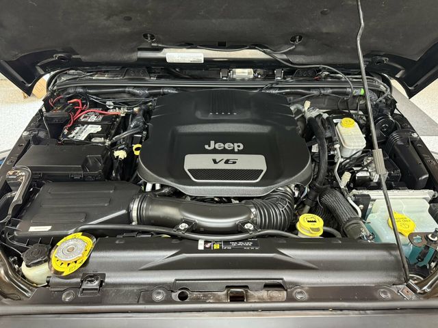 2017 Jeep Wrangler Unlimited Local Trade/Sahara Pkg/Quick Order Pkg/SAT Radio/Navigation - 23060831 - 35