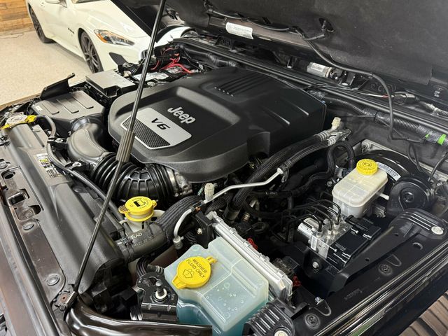 2017 Jeep Wrangler Unlimited Local Trade/Sahara Pkg/Quick Order Pkg/SAT Radio/Navigation - 23060831 - 36