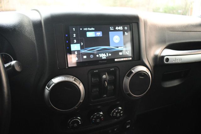 2017 Jeep Wrangler Unlimited Rubicon 4x4 - 22994334 - 11