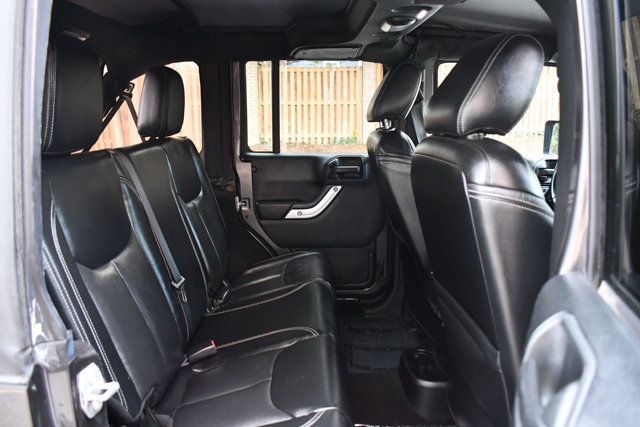 2017 Jeep Wrangler Unlimited Rubicon 4x4 - 22994334 - 17