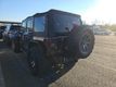 2017 Jeep Wrangler Unlimited Rubicon 4x4 - 22994334 - 3