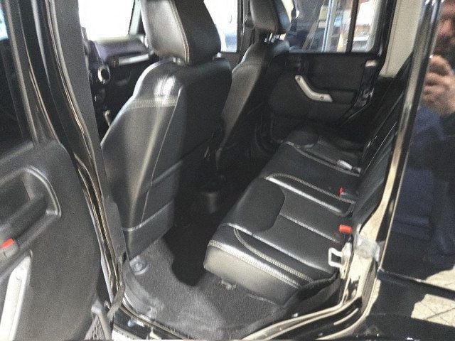 2017 Jeep Wrangler Unlimited Rubicon Hard Rock 4x4 - 22953795 - 12