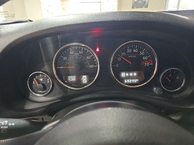 2017 Jeep Wrangler Unlimited Rubicon Hard Rock 4x4 - 22953795 - 14