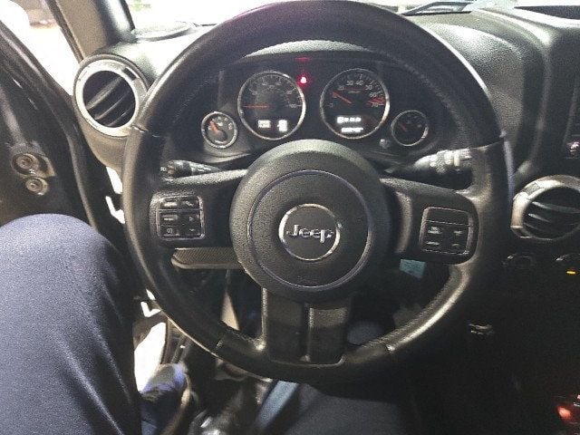 2017 Jeep Wrangler Unlimited Rubicon Hard Rock 4x4 - 22953795 - 17