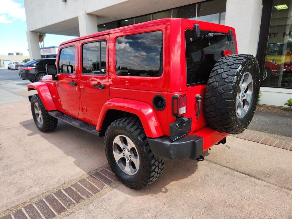 2017 Jeep Wrangler Unlimited Sahara 4x4 - 22305875 - 2