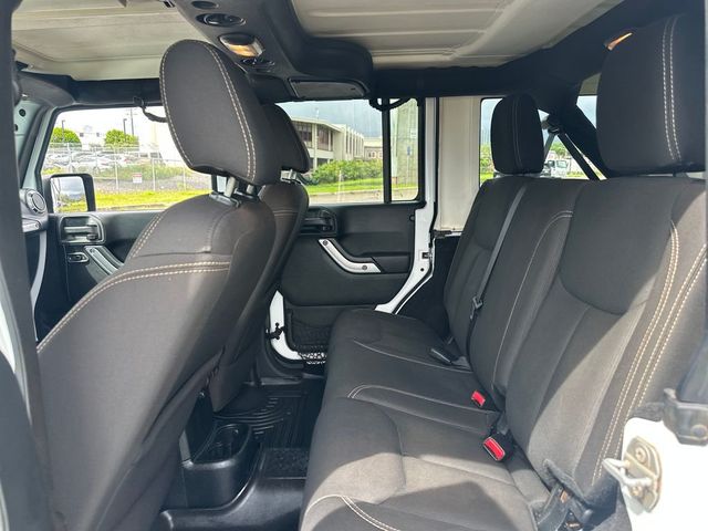 2017 Jeep Wrangler Unlimited Sahara 4x4 - 23010627 - 14