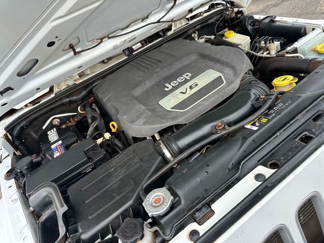 2017 Jeep Wrangler Unlimited Sahara 4x4 - 23010632 - 20