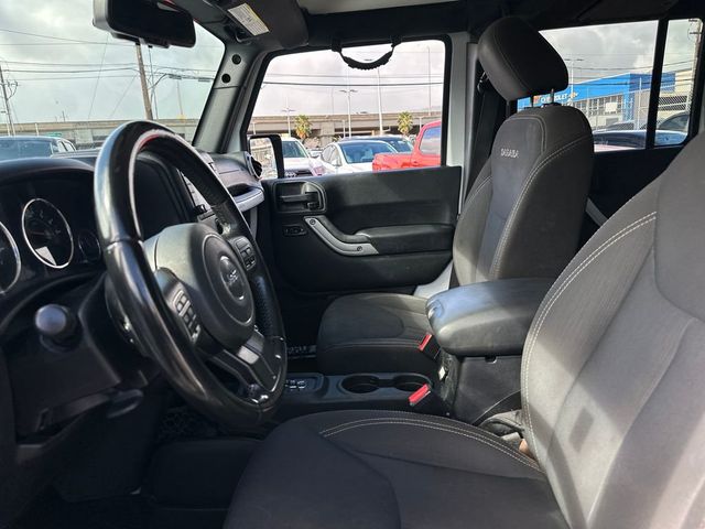 2017 Jeep Wrangler Unlimited Sahara 4x4 - 23050377 - 12