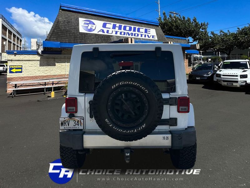 2017 Jeep Wrangler Unlimited Sahara 4x4 - 23050377 - 6