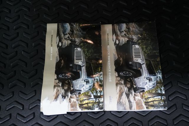 2017 Jeep Wrangler Unlimited Sahara 4x4 - 22929538 - 23