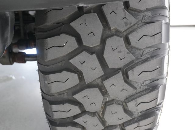 2017 Jeep Wrangler Unlimited Sahara 4x4 - 22929538 - 27