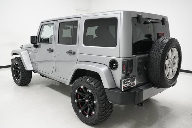 2017 Jeep Wrangler Unlimited Sahara 4x4 - 22929538 - 5