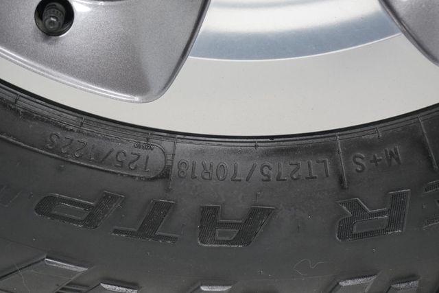 2017 Jeep Wrangler Unlimited Sahara 4x4 - 22951426 - 21