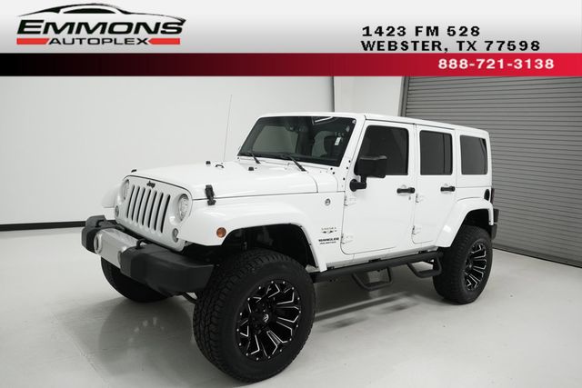 2017 Jeep Wrangler Unlimited Sahara 4x4 - 22963582 - 0