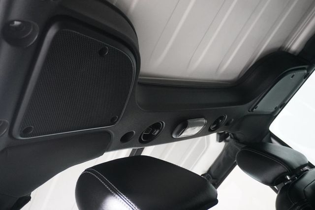 2017 Jeep Wrangler Unlimited Sahara 4x4 - 22963582 - 12