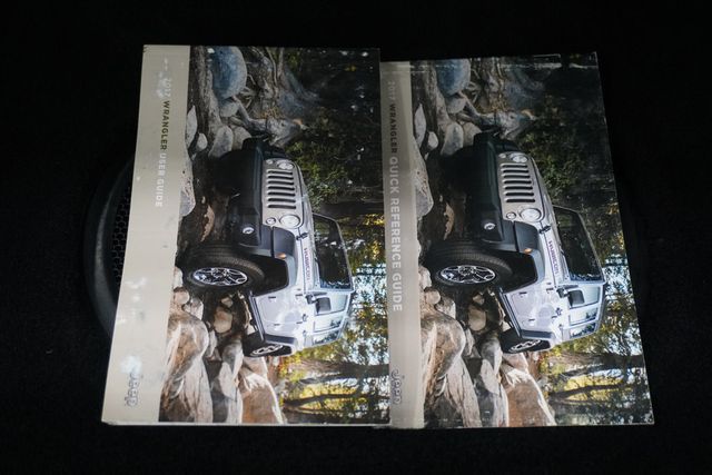 2017 Jeep Wrangler Unlimited Sahara 4x4 - 22963582 - 19