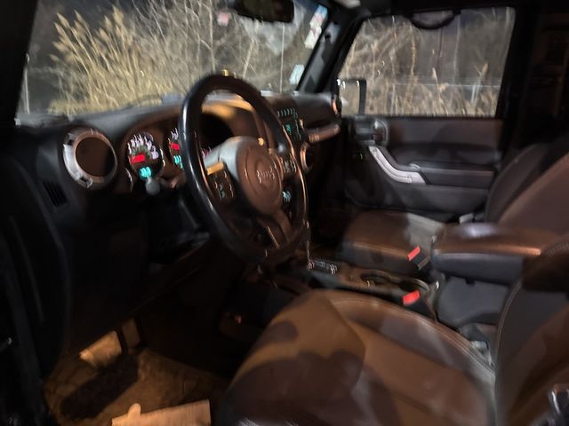 2017 Jeep Wrangler Unlimited Sahara 4x4 - 22967767 - 9