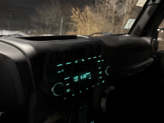 2017 Jeep Wrangler Unlimited Sahara 4x4 - 22967767 - 16