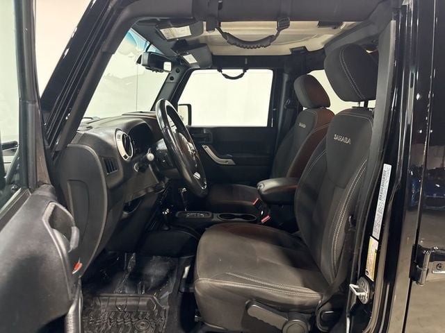 2017 Jeep Wrangler Unlimited Sahara 4x4 - 22967767 - 18