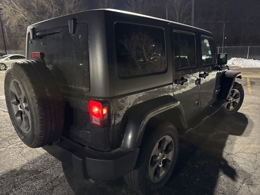 2017 Jeep Wrangler Unlimited Sahara 4x4 - 22967767 - 6