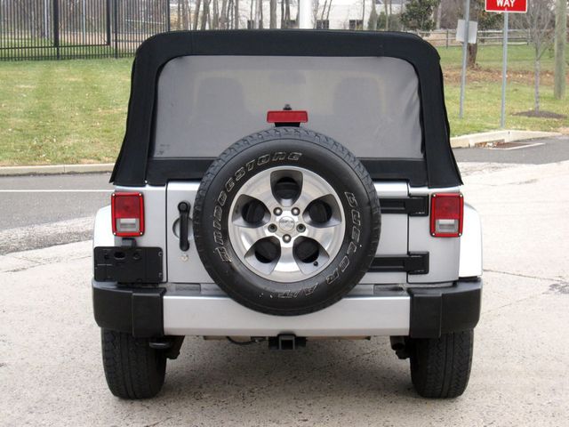 2017 Jeep Wrangler Unlimited Sahara 4x4 - 22950036 - 13