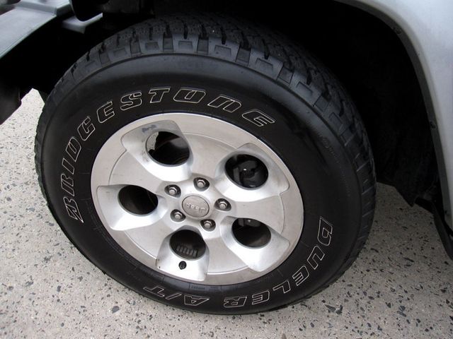 2017 Jeep Wrangler Unlimited Sahara 4x4 - 22950036 - 35