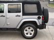 2017 Jeep Wrangler Unlimited Sahara 4x4 - 22950036 - 7