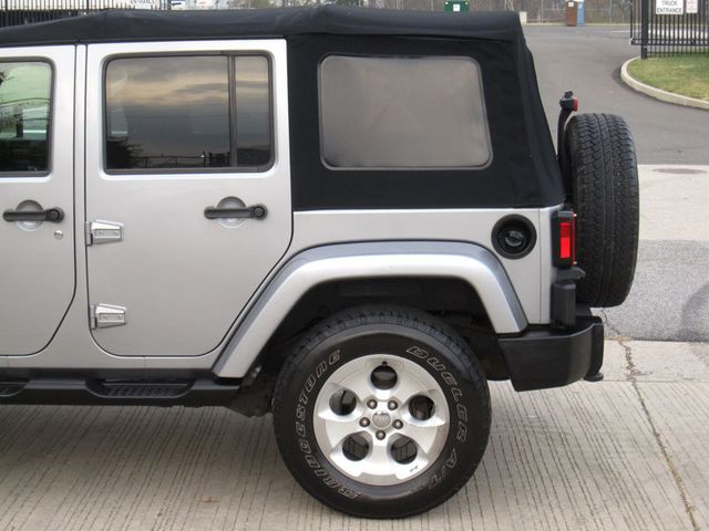 2017 Jeep Wrangler Unlimited Sahara 4x4 - 22950036 - 7