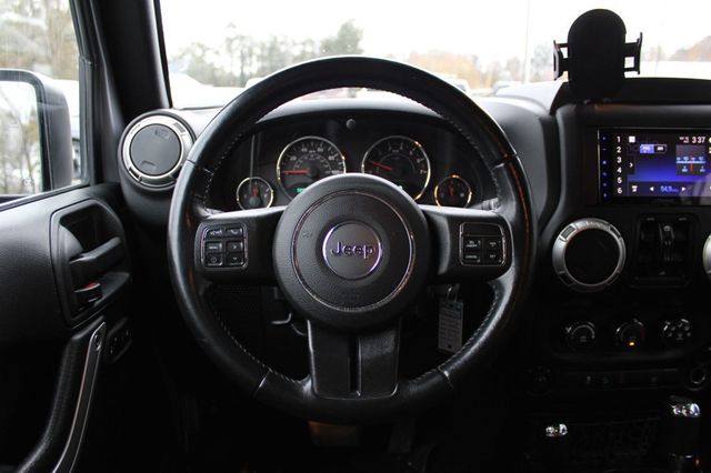 2017 Jeep Wrangler Unlimited Sahara 4x4 - 22955270 - 10