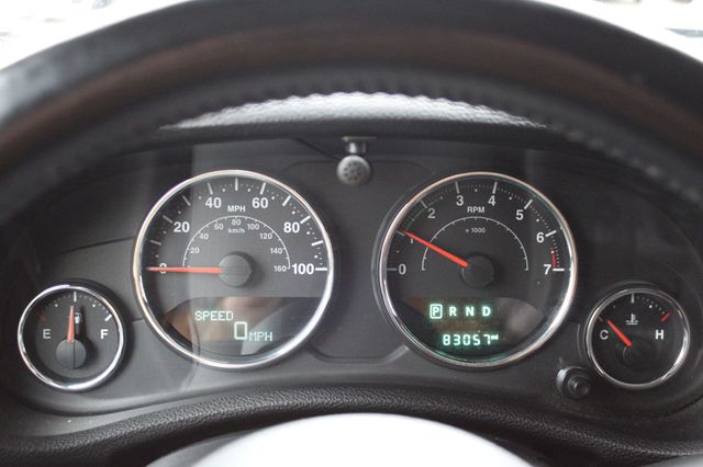 2017 Jeep Wrangler Unlimited Sahara 4x4 - 22955270 - 11