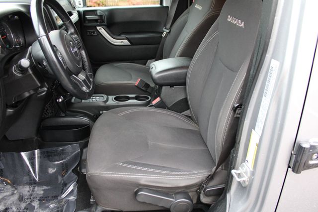 2017 Jeep Wrangler Unlimited Sahara 4x4 - 22955270 - 13