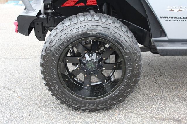 2017 Jeep Wrangler Unlimited Sahara 4x4 - 22955270 - 31