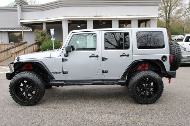 2017 Jeep Wrangler Unlimited Sahara 4x4 - 22955270 - 3
