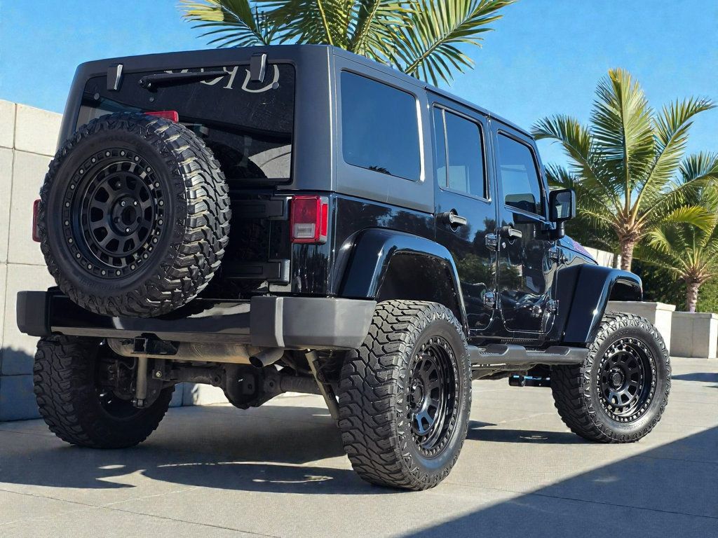 2017 Jeep Wrangler Unlimited Sahara 4x4 - 22957134 - 12