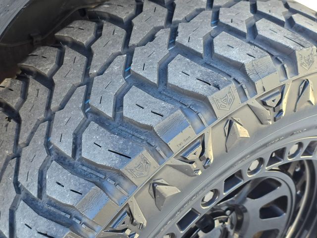 2017 Jeep Wrangler Unlimited Sahara 4x4 - 22957134 - 19