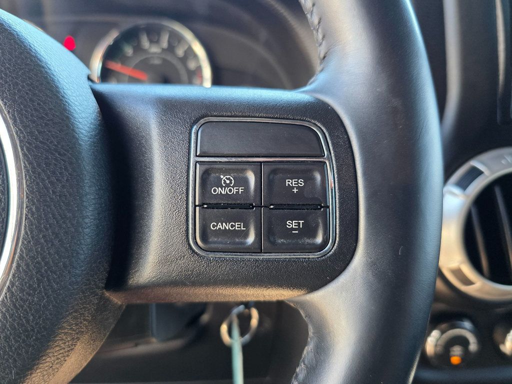 2017 Jeep Wrangler Unlimited Sahara 4x4 - 22957134 - 35