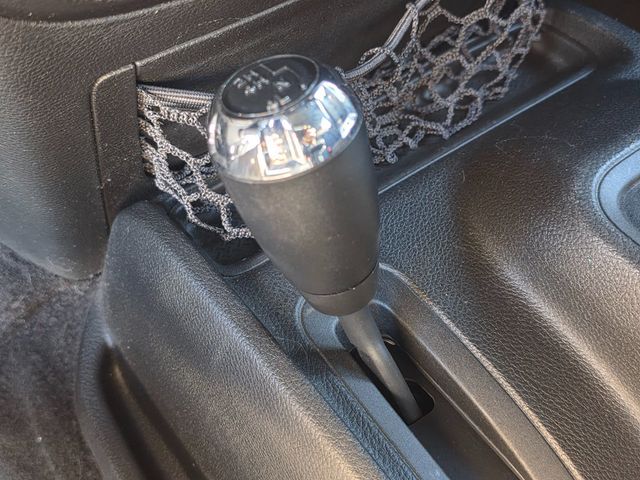 2017 Jeep Wrangler Unlimited Sahara 4x4 - 22957134 - 41