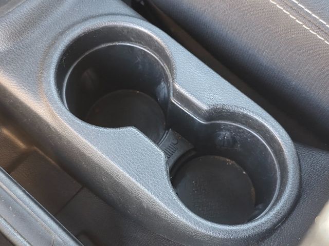 2017 Jeep Wrangler Unlimited Sahara 4x4 - 22957134 - 42