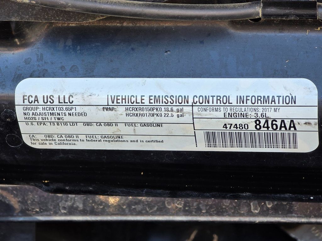 2017 Jeep Wrangler Unlimited Sahara 4x4 - 22957134 - 48