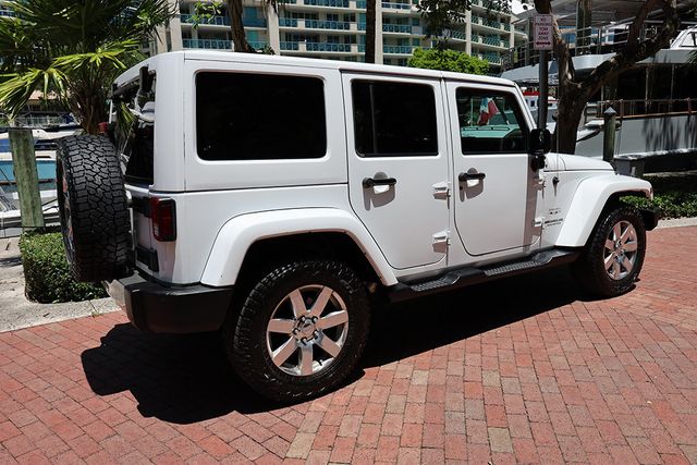 2017 Jeep Wrangler Unlimited Sahara 4x4 - 23025064 - 18